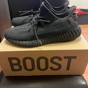 Yeezy v2 350 static black non-reflective